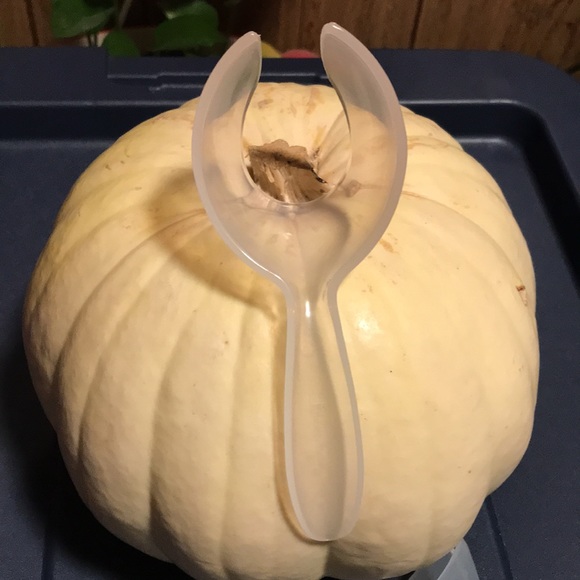 Tupperware Hard Boiled Egg Lifter Scoop Clear Color (1 PIECE) - Picture 7 of 8